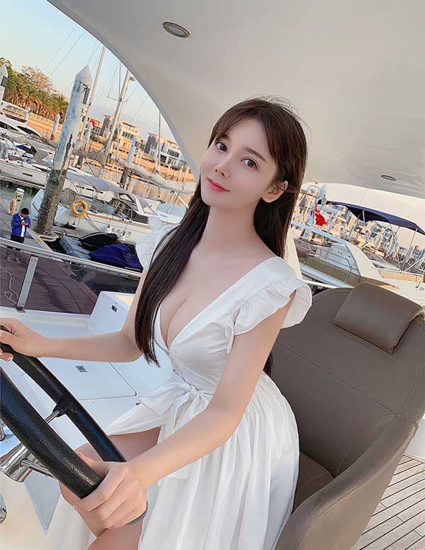 东京援交女模特