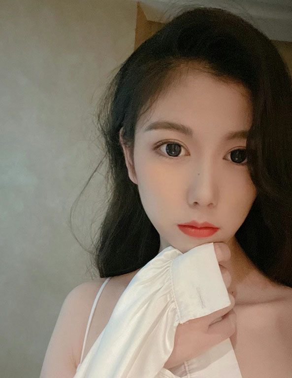 伦敦商务模特微信