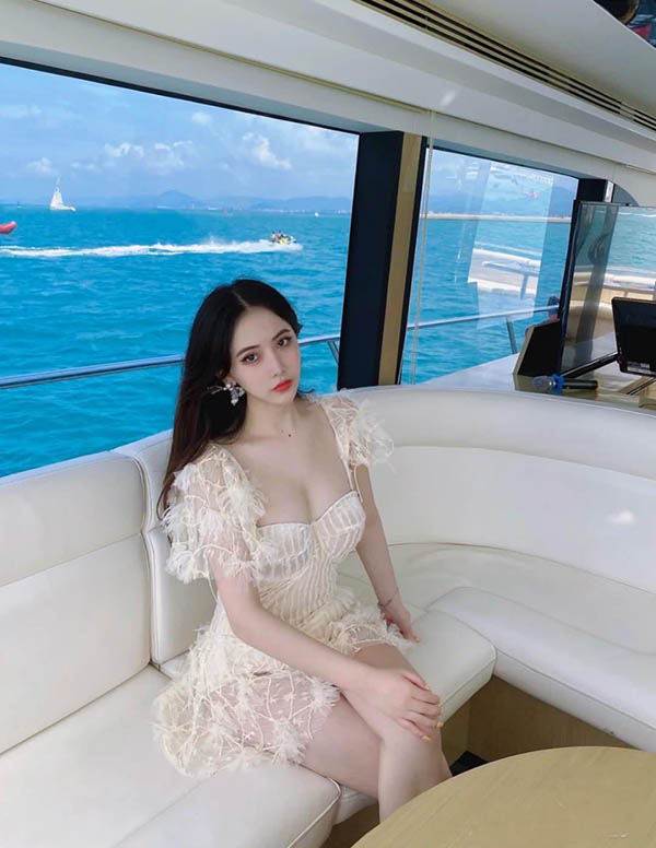 新加坡模特微信